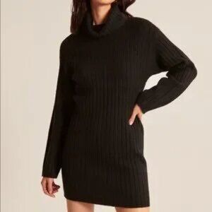 Abercrombie Women's Easy-Fitting Turtleneck Sweater Dress in Black